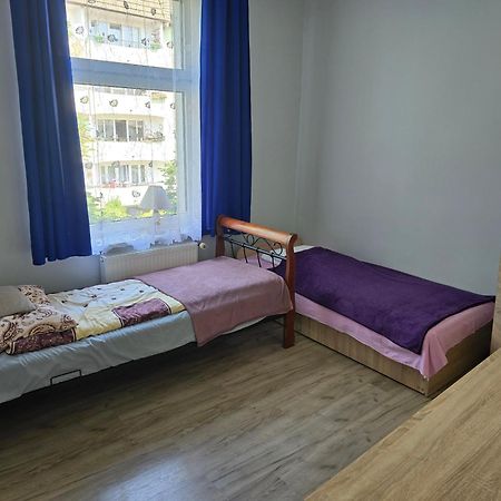 Апартаменты Kamienica Miedzy Klonami Свиноуйсьце Экстерьер фото